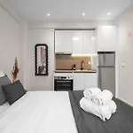 Terra Suites, Nilie Hospitality Mgmt 3*